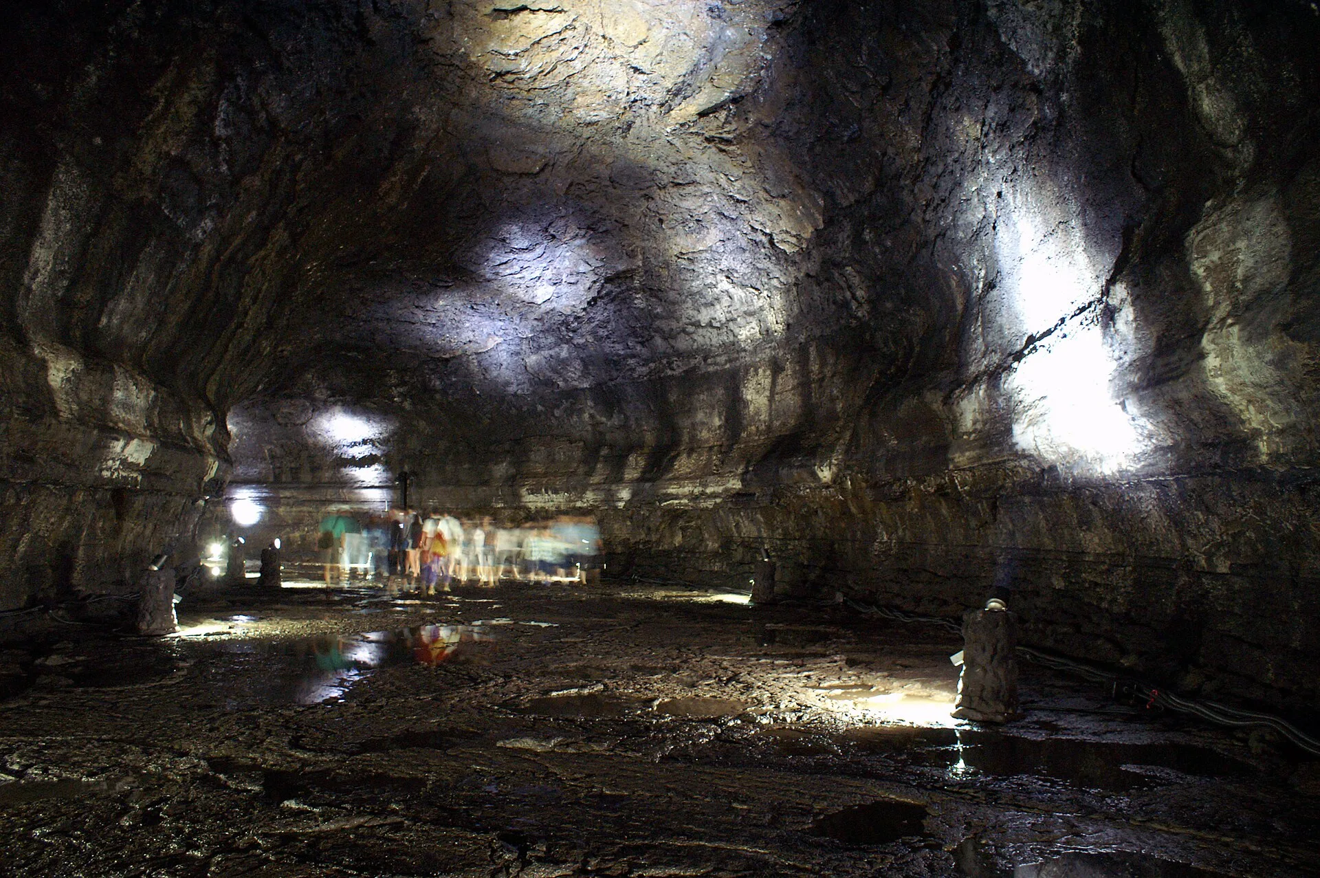 Manjanggul : descendre dans un tube de lave